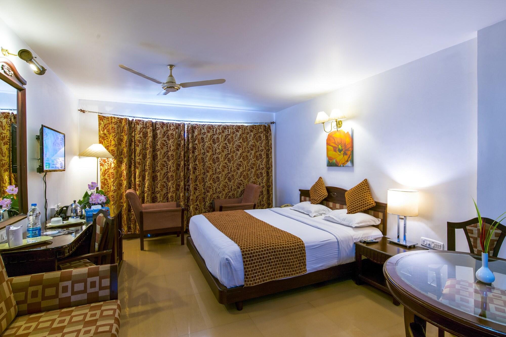 Golf View Hotels & Suites Nedumbassery Eksteriør billede
