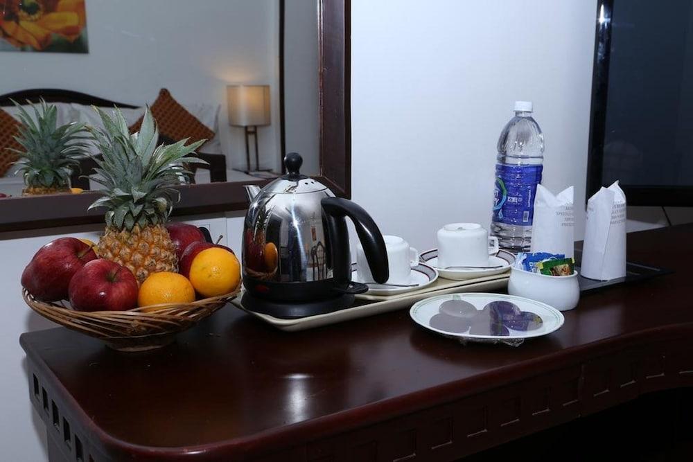 Golf View Hotels & Suites Nedumbassery Eksteriør billede